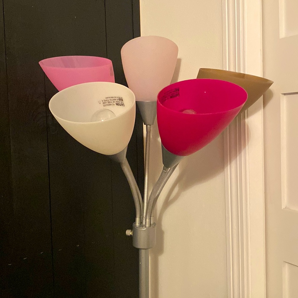 Standing adjustable lamp